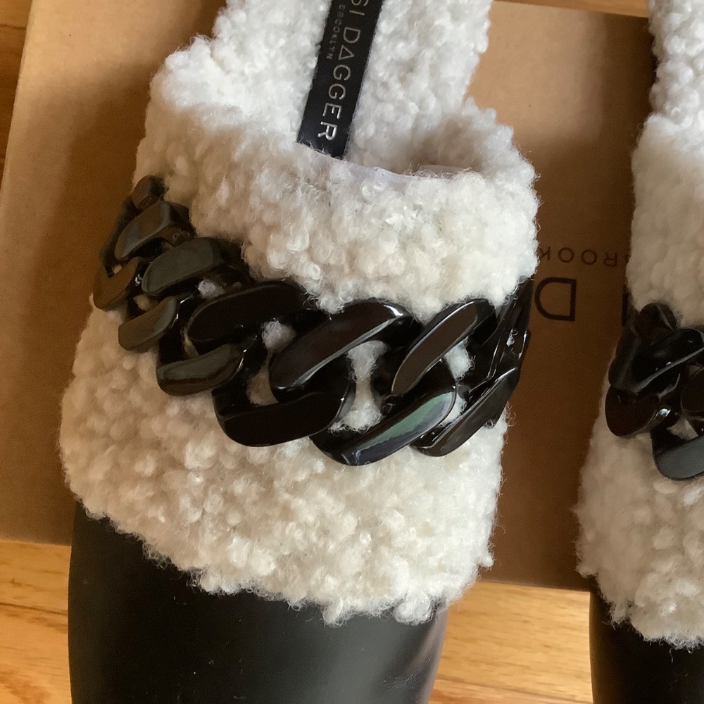 Kelsi Dagger Chunky Chain Faux Shearling Leather Slip-On Mule  Black SZ 9.5 - Picture 5 of 14